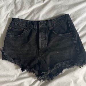 ZARA BLACK DENIM SHORTS NEVER WORN